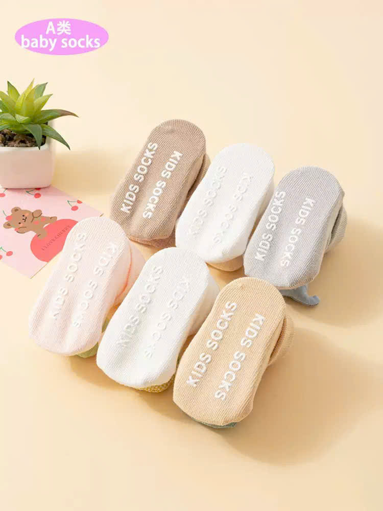 Tất nổi hình thú