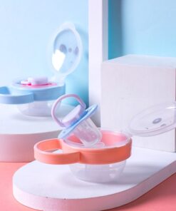 Hộp đựng ti giả hình gấu 7 Hop dung ti gia num ti cho be trong suot co moc treo Shopee Viet Nam.8cf0f2976418b398fcecca1dfe3acaf9