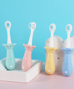 Alternative view of Bàn Chải Đánh Răng Lông Mềm Hình Hoa