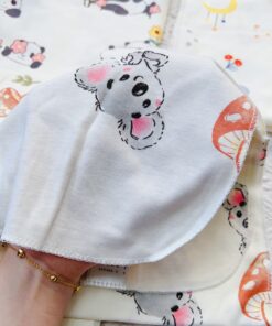 Khăn tắm cho bé loại mỏng