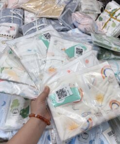 Áo khoác chống nắng cho bé 6 z4252147999178 9c202b96260ae72e04496d03b77aef34