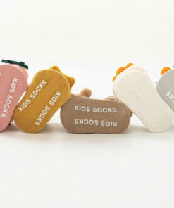 Tất vớ hình thú nổi đáng yêu chống trơn trượt cho bé