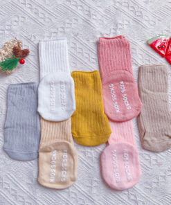 Tất màu trơn cho bé phong cách Hàn Quốc