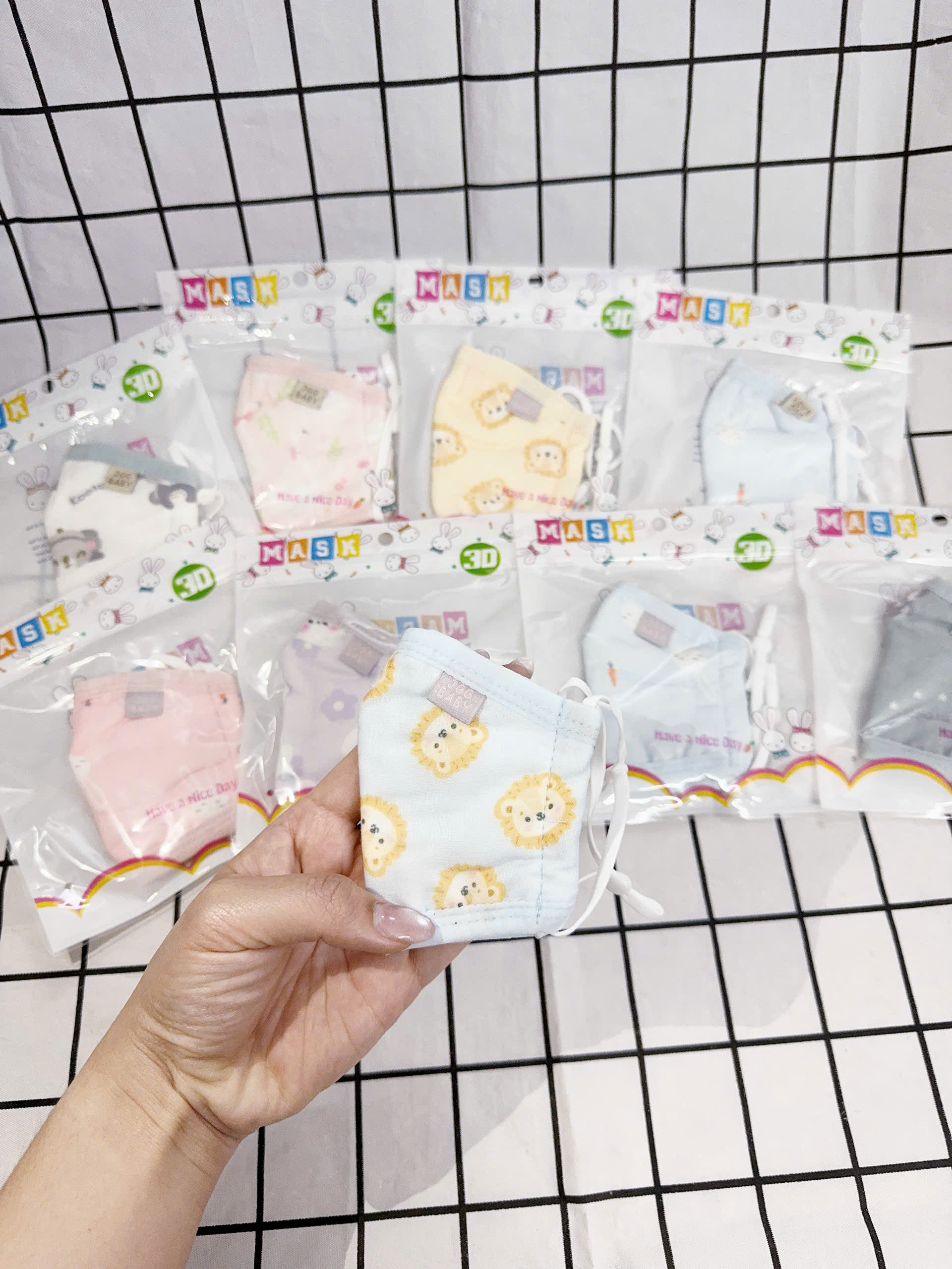 Khẩu trang nút 2 Khẩu trang nút